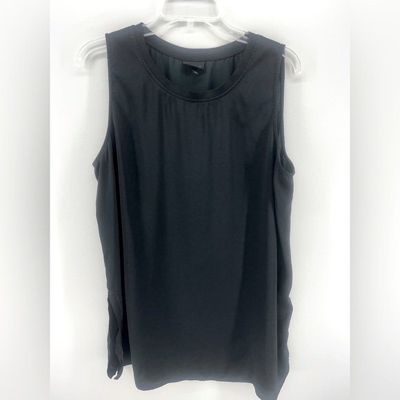 Who What Wear Black Sleeveless Top has slot on each side size XL - Picture 1 of 3